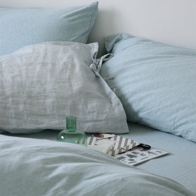 Juego de cama de cuatro piezas de algodón Tianzhu de punto, suave, sin estampado y agradable para la piel, para dormir desnudo