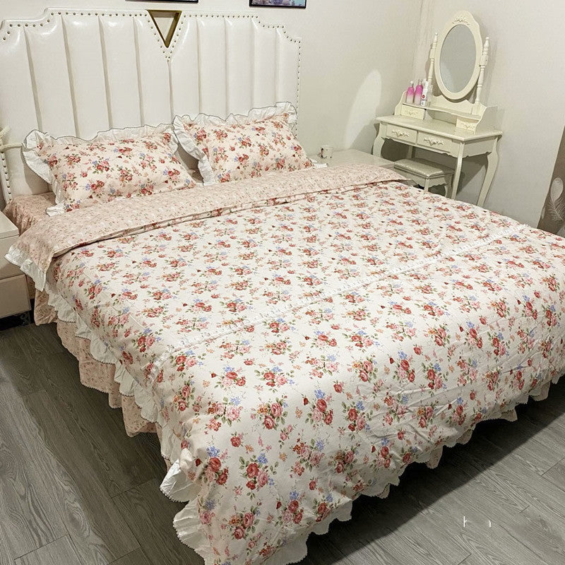 Conjunto de algodón de cuatro piezas con encaje floral y corazón para niña