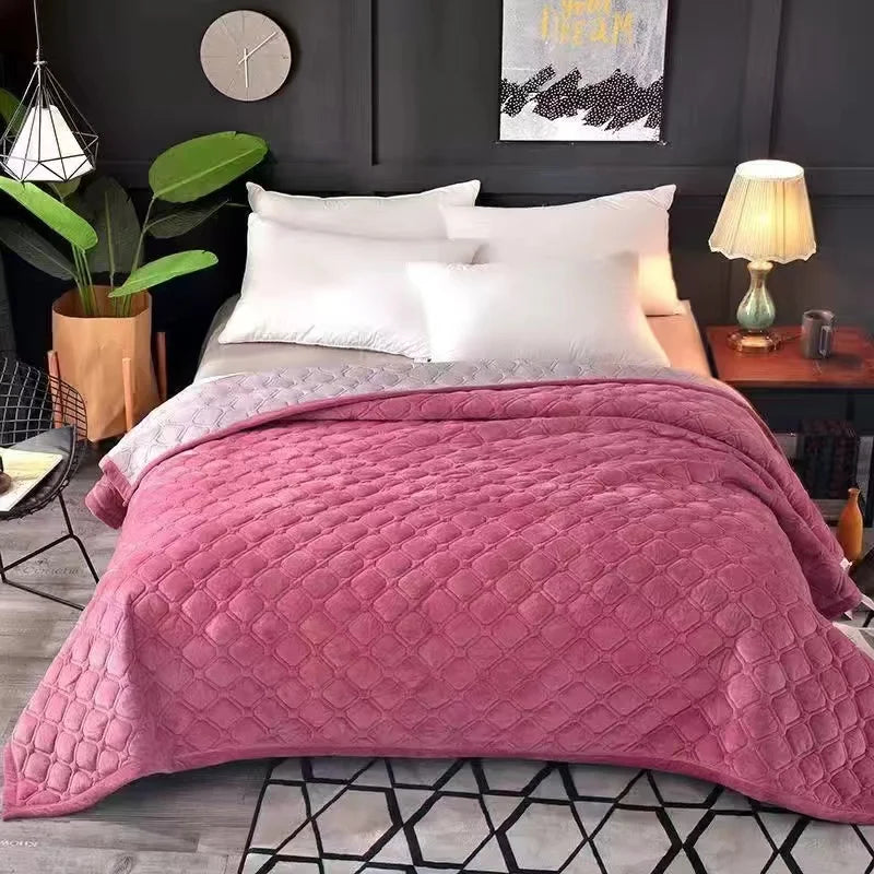 Solid Color Soft Velvet Quilted Bed Cover Blanket Short Plush Sofa Towel King Queen Size Anti-slip Bed Sheet 270x230cm Bedspread