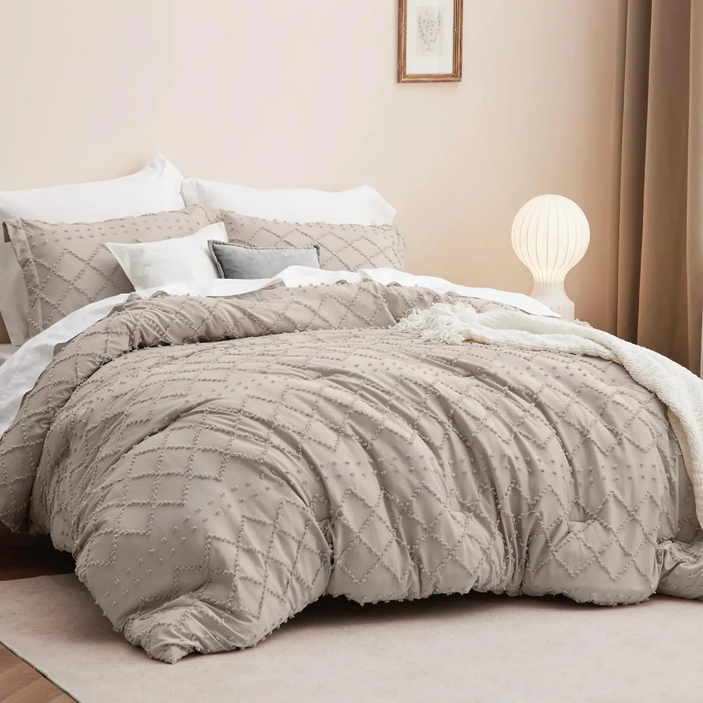Bedsure Comforter Set - Coral Pink Boho Tufted Shabby Chic Bedding Comforter Set, Vintage Farmhouse Bed Set for All Seasons