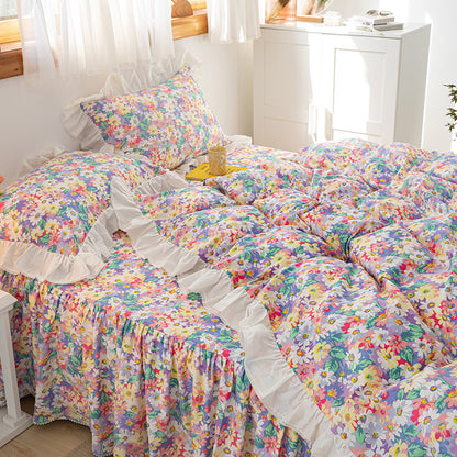 Juego de cuatro faldas de cama con estampado floral pequeño, versión coreana