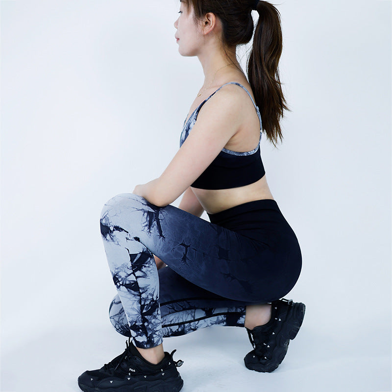 Traje de yoga teñido anudado sin costuras, top de entrenamiento de verano, sujetador deportivo, cintura alta, levantamiento de cadera, pantalones de yoga que sudan violentamente