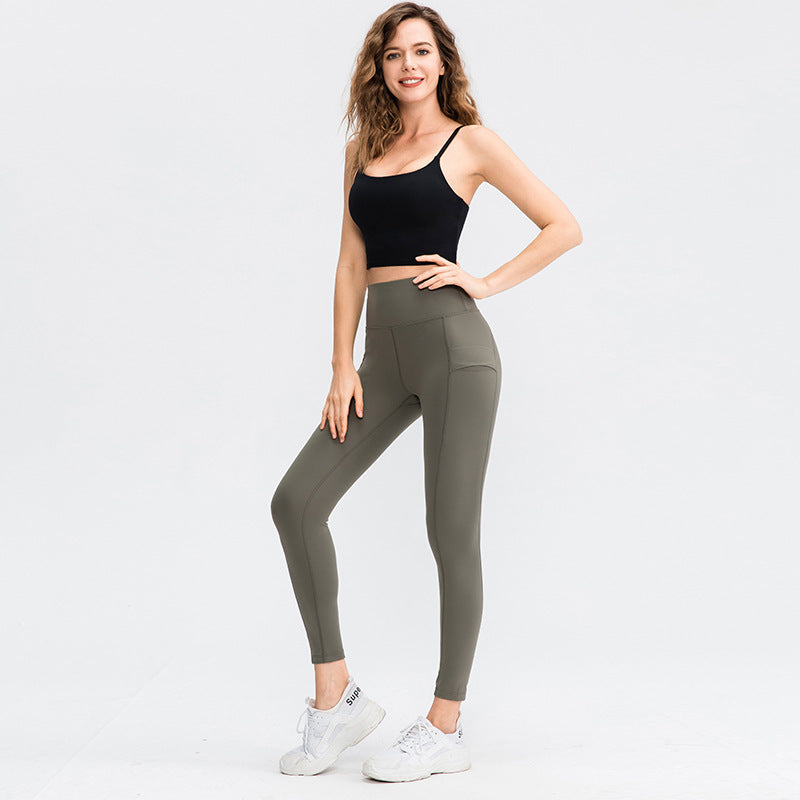 Chaleco de yoga con almohadilla para el pecho para mujer, ropa de yoga transpirable para ejercicio físico, camisola con tirantes finos